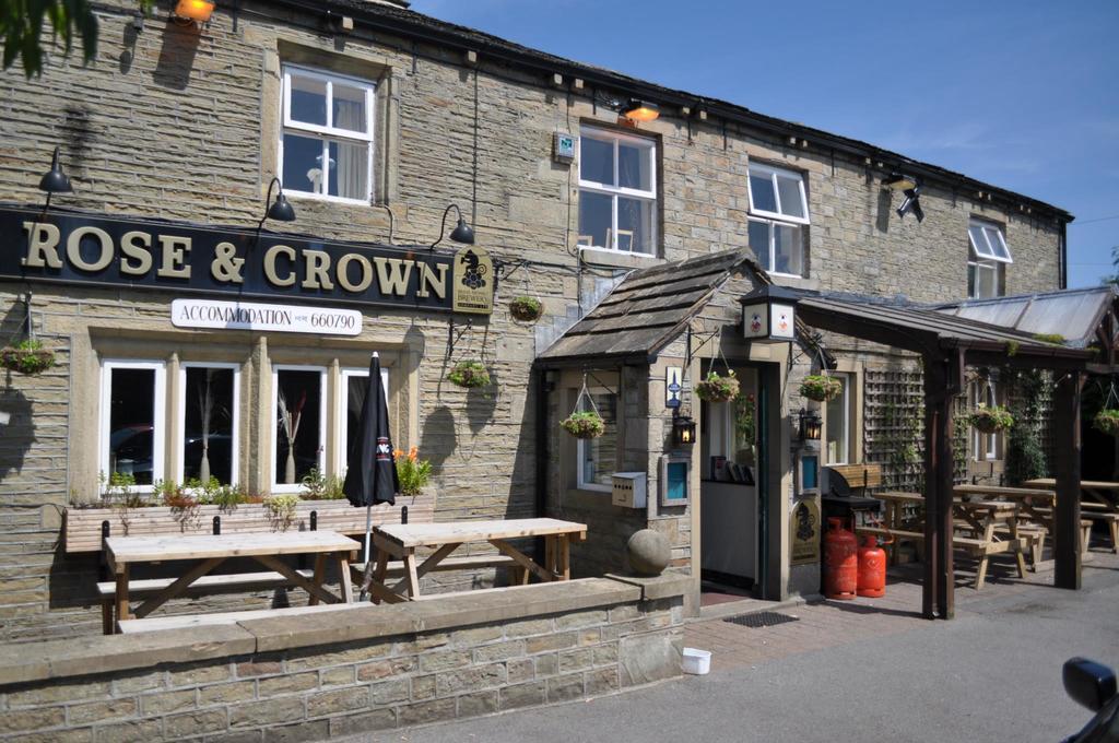 The Rose And Crown Hotell Huddersfield Exteriör bild